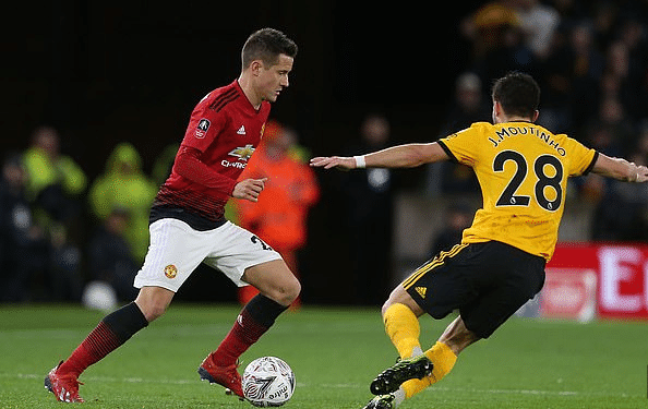 次顯現出色 次顯現出色